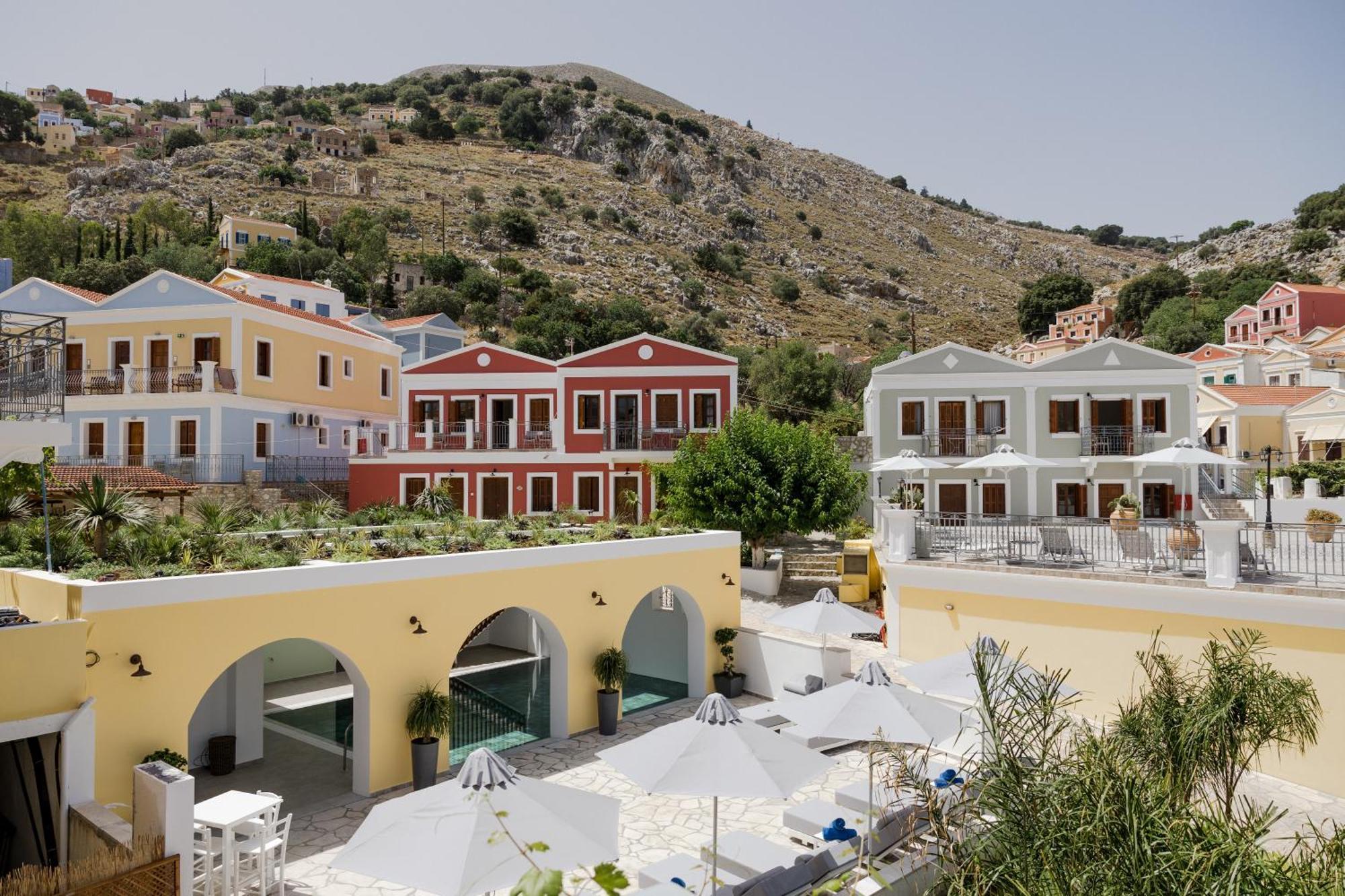 סימי Opera House Hotel מראה חיצוני תמונה