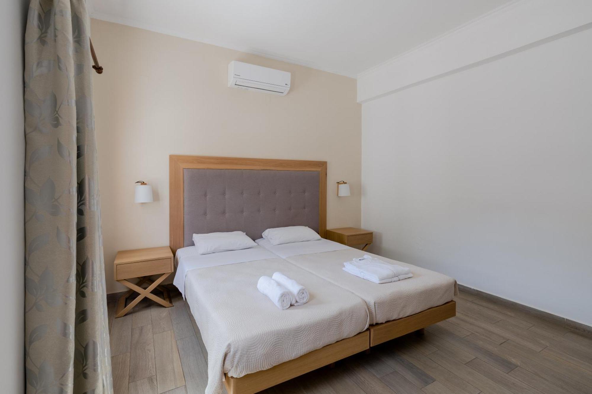 סימי Opera House Hotel מראה חיצוני תמונה